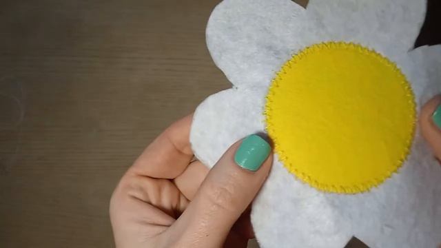 Фетрова підставка під чашку "Ромашка" смотреть онлайн