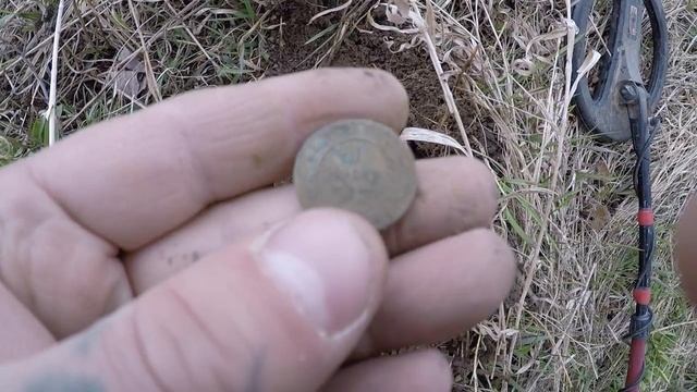 ПОИСК МОНЕТ И КЛАДОВ СТАЛК ПО ЗАБРОШЕННЫМ ПИОНРЛАГЕРЯМ САЛЮТ И ВОСТОК 2 смотреть онлайн