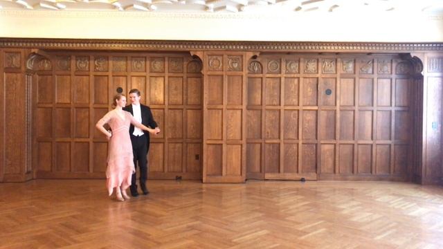 Early Tango - Skaters' Position смотреть онлайн