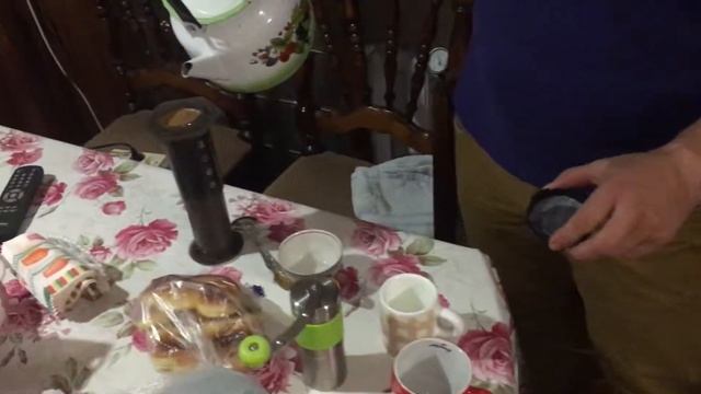 Приготовление кофе с помощью аэропресса смотреть онлайн