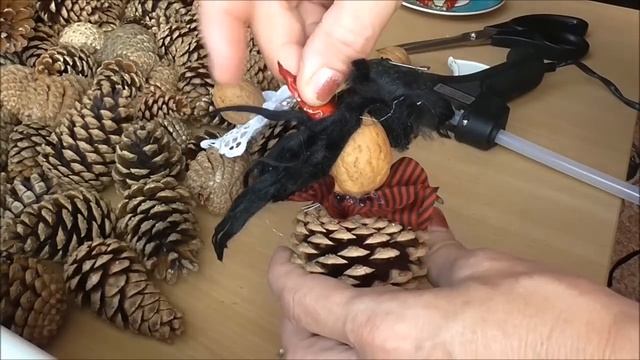 Záves (záves Na Okno Zo šišiek)