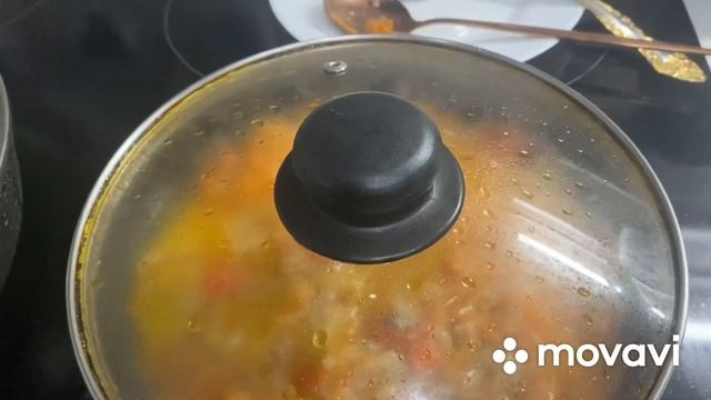 Бюджетный ужин Тушеный минтай с гарниром смотреть онлайн