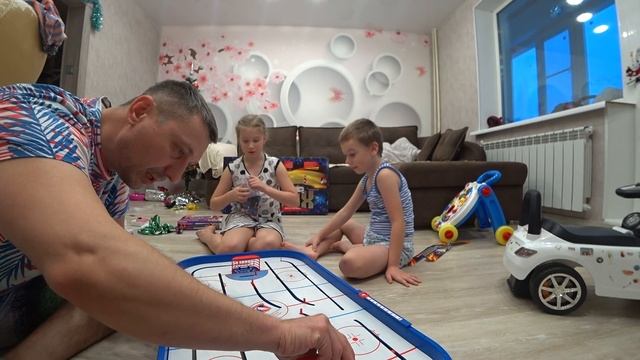 НОВОГОДНИЕ ПОДАРКИ ОТ ДЕДА МОРОЗА ? #stepfamily #степфемели #влог