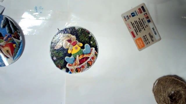 Новогодний медальон из картона своими руками. Декупаж. Декор. смотреть онлайн