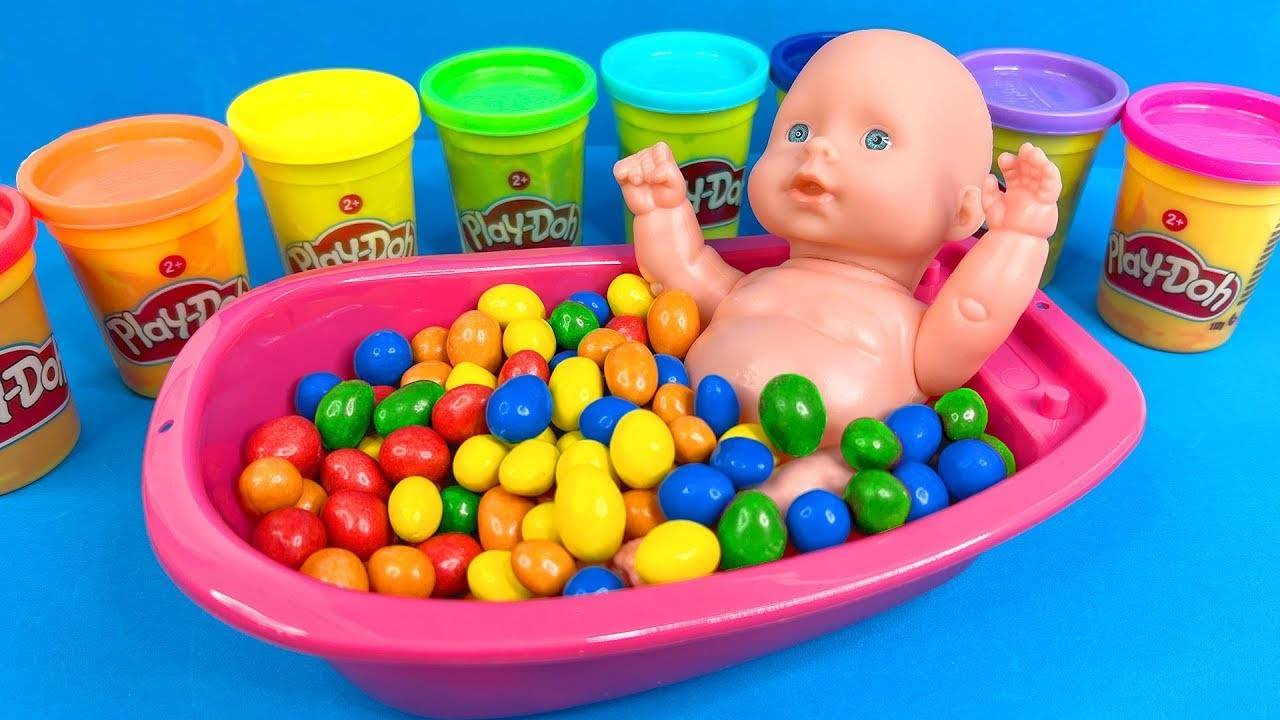 Восхитительные волшебные ванны L с радужным кинетическим песком и конфетами Skittles