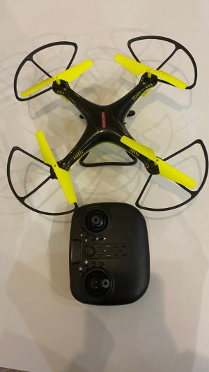 Распаковка квадрокоптера Mobicaro Airblust