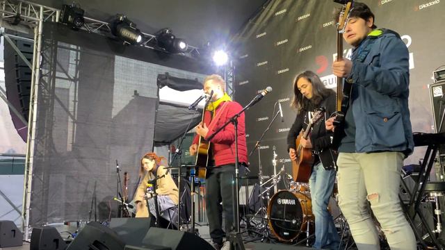 Александр Пушной - Кто вы? Live Acoustic 2021 смотреть онлайн