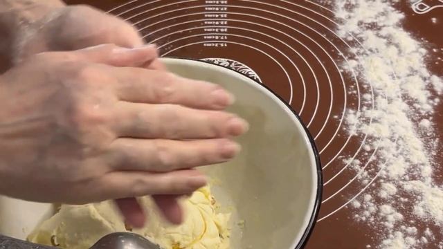 Сырники на сковороде - быстрый рецепт идеальных сырников !!! смотреть онлайн