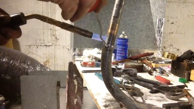 How to solder 1/2 brass pipe into lead water pipe part 2 смотреть онлайн