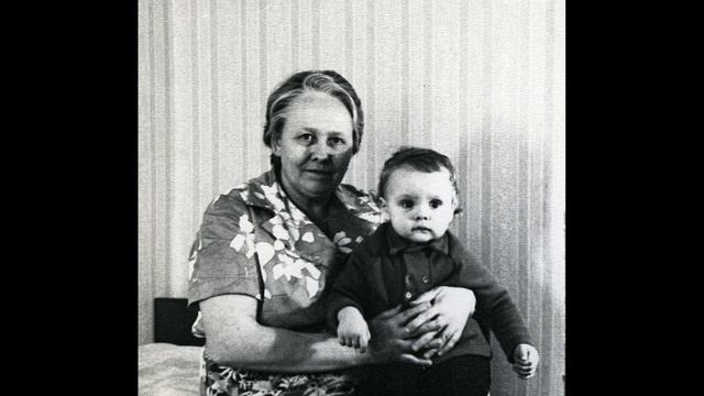 Слайд-шоу из старых фотографий 60-90-х годов 20 века (сделано для юбилея) смотреть онлайн