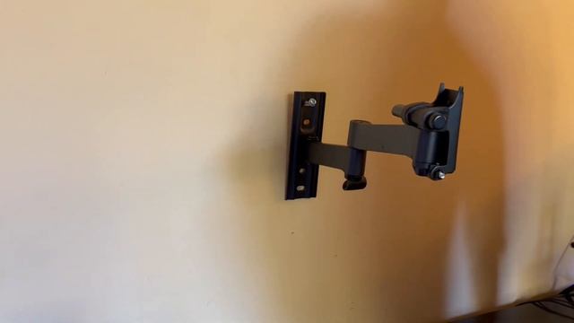 Wall Mounting a Super Ultrawide Monitor смотреть онлайн