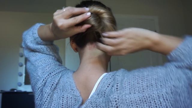 4 WAYS TO DO A LOW MESSY BUN! EASY LONG & MEDIUM HAIRSTYLES смотреть онлайн