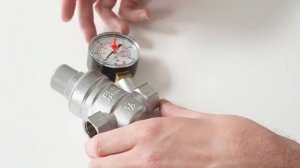Настройка редуктора давления мембранного с манометром ¼