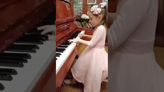 Болезнь куклы П. Чайковский, Иващенко Вероника, ДМШ №14 г. Харьков, руководитель Цаль В.Д. смотреть онлайн