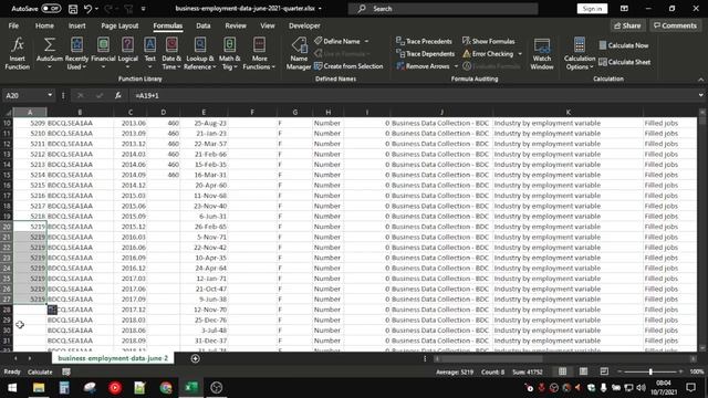 Formulas not calculating? Visual Indicator to know [Excel Pro Tips #002 MTF] смотреть онлайн