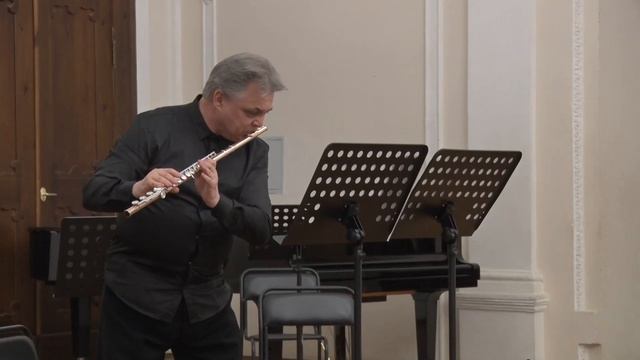 Azamat Khasanshin Monologue for great and alto flute смотреть онлайн