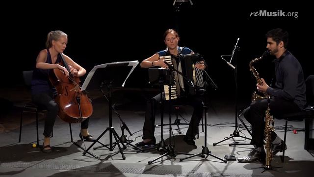 Svetlana Lavrova :: The silent life of invisible beings смотреть онлайн