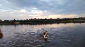 Пошли Купаться на речку