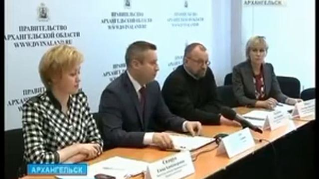 В школах при сдаче ЕГЭ на входе учеников будут встречать полицейские смотреть онлайн