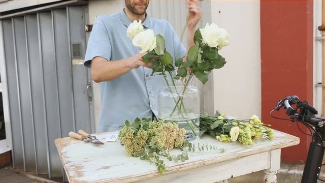 Harvest Moon! How to arrange, baby blue eucalyptus, Avalanche roses, lisianthus & sedum! смотреть онлайн