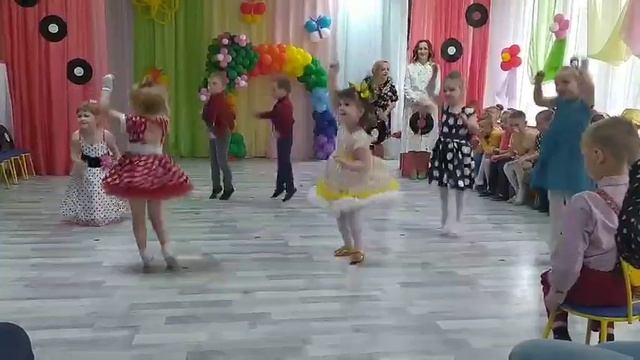 танец с малышами смотреть онлайн