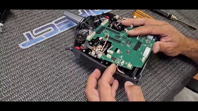 Radiomaster AG-01V gimbals, vcontrol touch installation смотреть онлайн