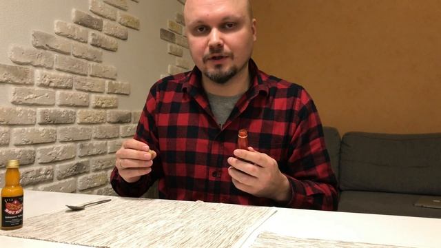 ЕМ ОГОНЬ. Дегустирую перечный соус Вогняр из Красного и Желтого ХАБАНЕРО | LazyNomad TV — #002 смотреть онлайн