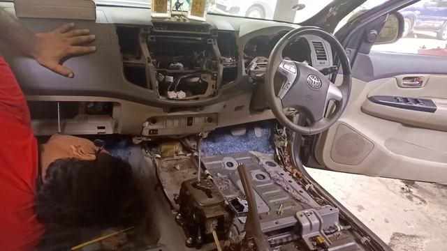 How to remove Dashboard of Toyota fortuner смотреть онлайн