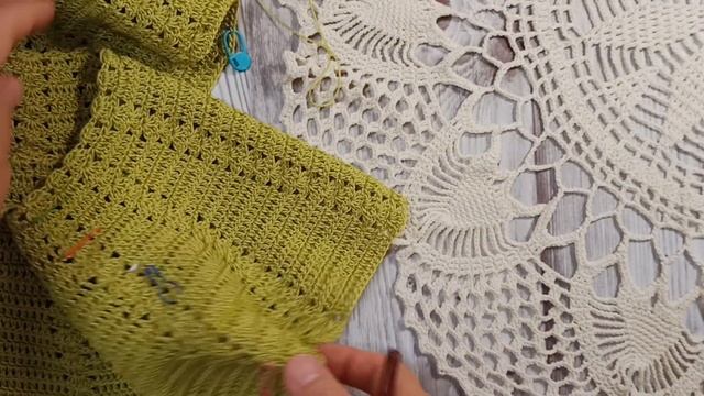 Летняя кофточка крючком с круглой кокеткой. Часть 1. смотреть онлайн