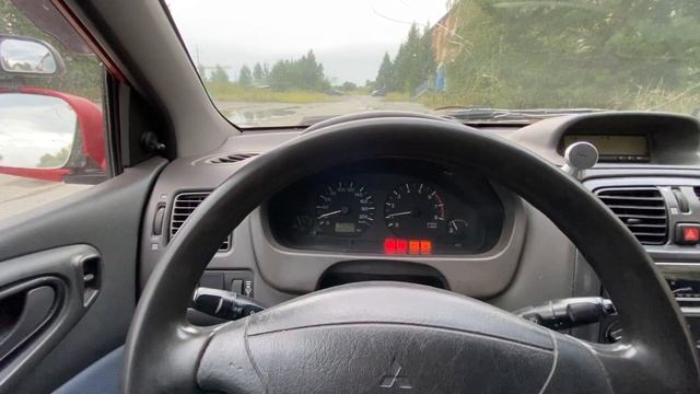 Mitsubishi Space Star с пробегом 427000 километров. Живучая дешёвка.