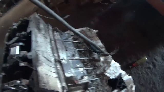 Началось в колхозе утро 3/12. Ставим коленвал и поршневую ЯМЗ-236.