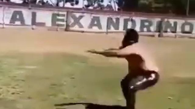 Плохому танцору яйца мешают:-) смотреть онлайн