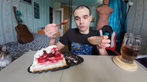 МУКБАНГ КЛУБНИКА В ШОКОЛАДЕ / ТОРТ ЙОГУРТОВЫЙ / CHOCOLATE / SWEET / ОБЖОР EATING Mukbang / ASMR АСМР