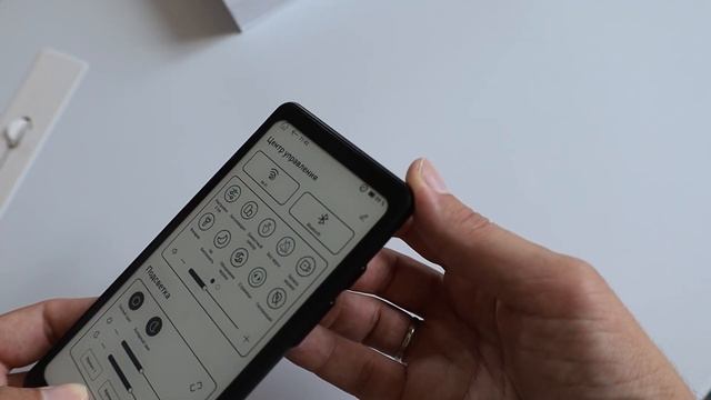 Обзор ONYXBOOX Kant - ридер в формате смартфона