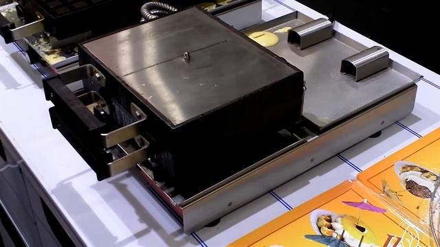 LUXINOX WAFFLE MAKER MODEL: 130RCS PART 4 смотреть онлайн