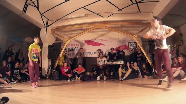 Battle Hip Hop begginers 1/8 - Агапов Даня и Bam смотреть онлайн