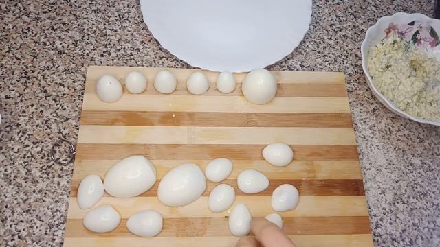 Фаршированные яйца / Закуска на новогодний стол / Перепелиные яйца