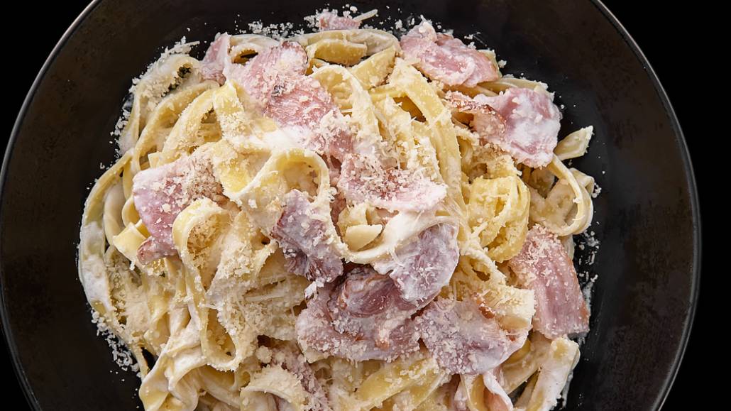 Готовим Пасту с индейкой_Рецепт сливочной пасты с Индейкой смотреть онлайн