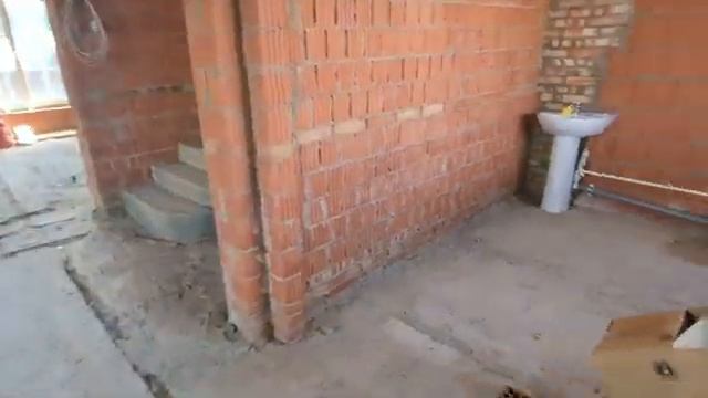 Дом с цокольным этажом, гаражом и террасой на участке 12 соток. КП Изумрудный. смотреть онлайн