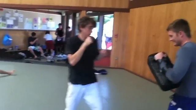 UCSC Grappling Club-Hooks pad drill смотреть онлайн