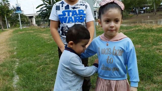 THESA / De Paseo en el Parque смотреть онлайн