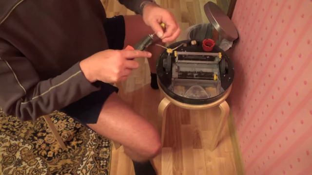 iRobot Rumba 780 очистка пылесоса. смотреть онлайн