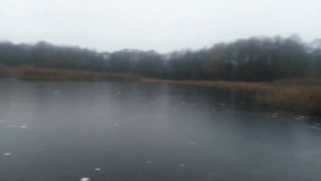 Прогулка по тонкому льду смотреть онлайн