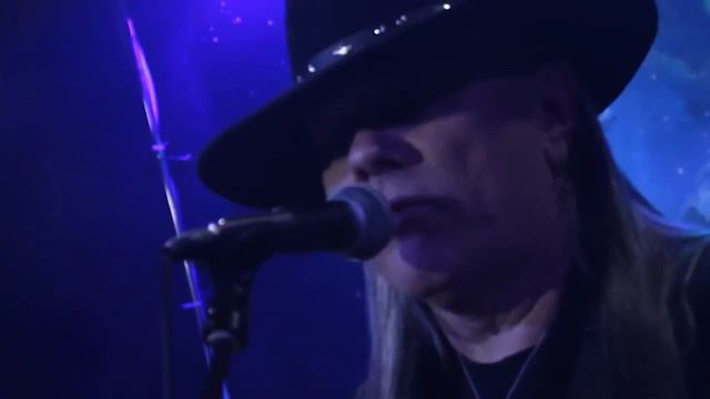 Юрий Демин ВОЗВРАЩАЙСЯ ИЗ ДОЖДЯ смотреть онлайн