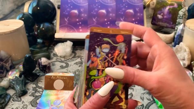 PATCH TAROT FLIP THROUGH REVIEW ? ?AS ABOVE SO BELOW ?SUCH A BEAUTIFUL DECK ?BY SPIRIT SCIENCE? смотреть онлайн