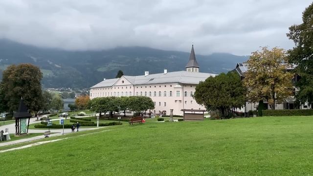 Скандал в нашем селе. Прославились на всю Австрию! смотреть онлайн