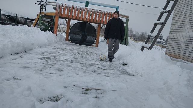 16.12.23 2ой год Ежедневных тренировок с мячом смотреть онлайн