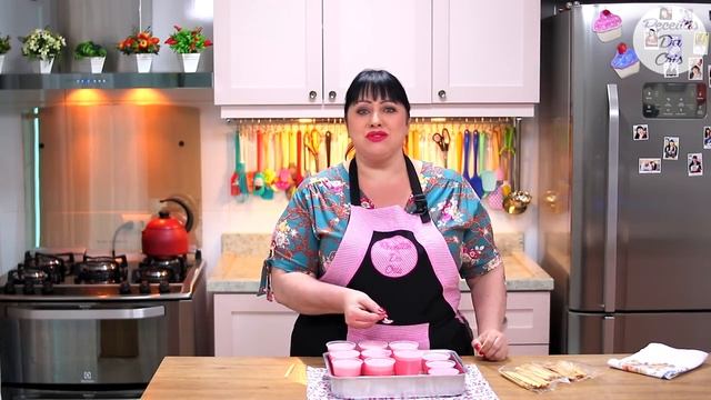 PICOLÉ CASEIRO CREMOSO DE GELATINA NO COPINHO | RECEITAS DA CRIS смотреть онлайн