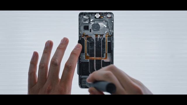 Masterpieces | realme GT 2 Pro Official Teardown смотреть онлайн