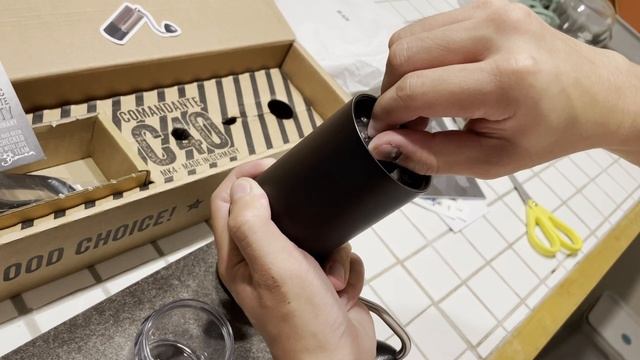Unboxing Grinder Kopi Comandante C40 MK4 #coffee #grinder #manualbrew смотреть онлайн
